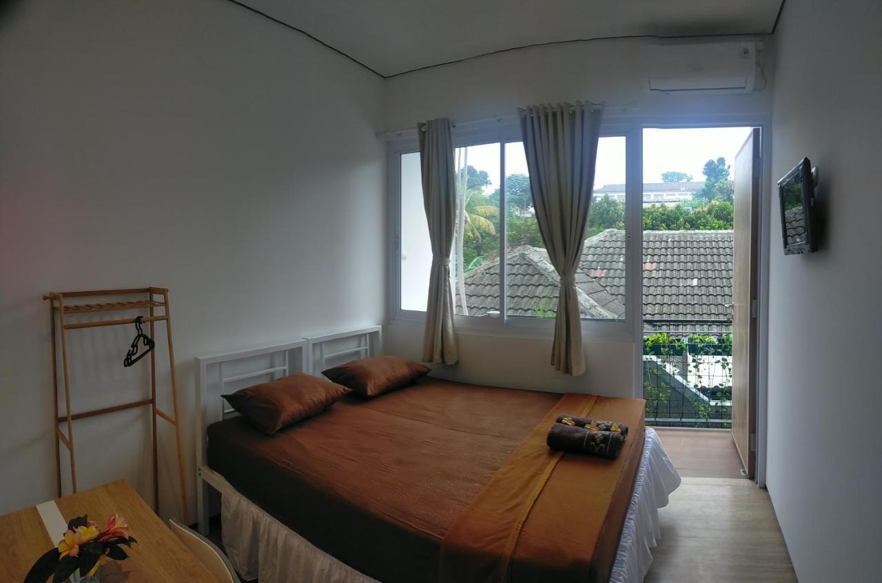 Rion Hostel Bogor Eksteriør bilde