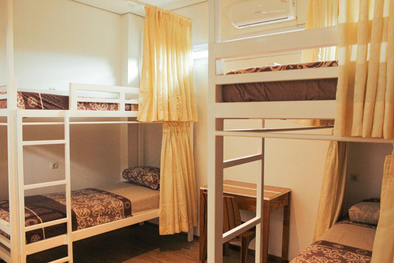 Rion Hostel Bogor Eksteriør bilde