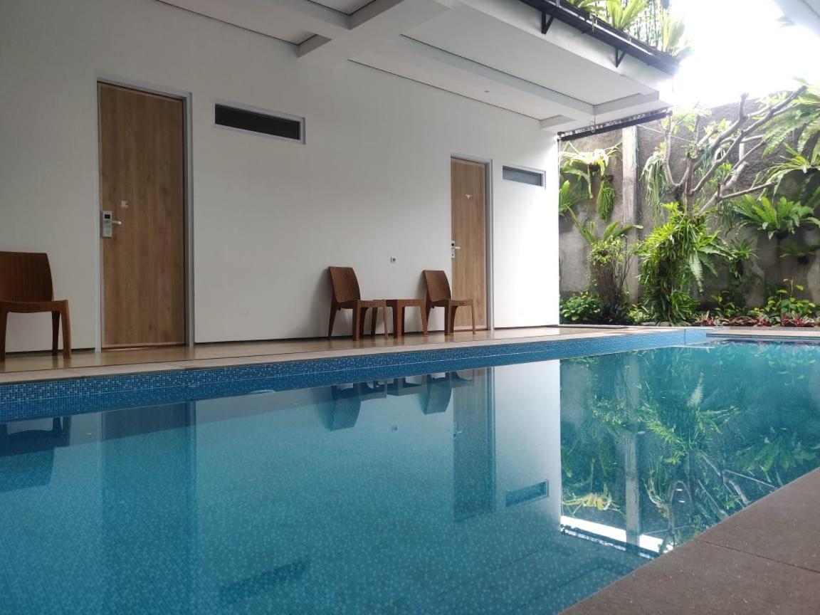 Rion Hostel Bogor Eksteriør bilde