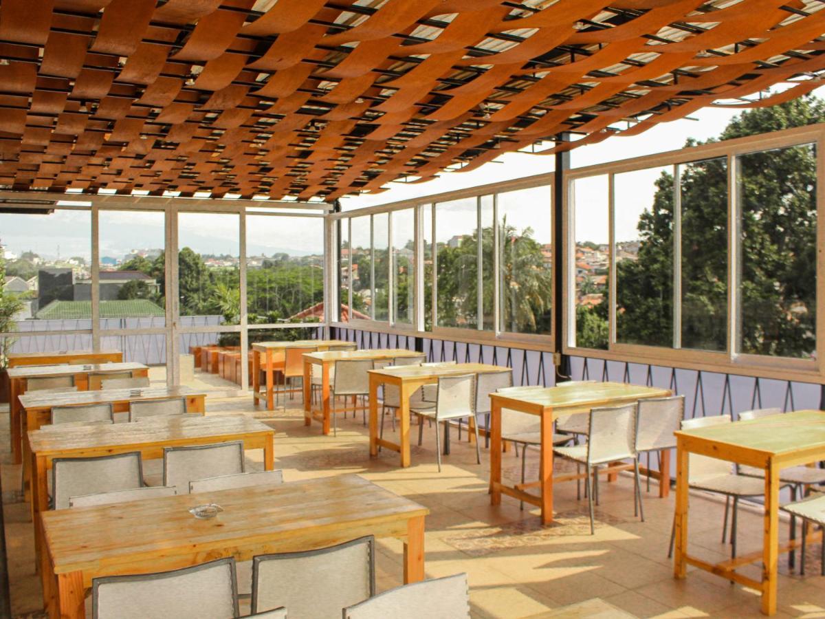 Rion Hostel Bogor Eksteriør bilde