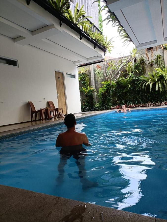 Rion Hostel Bogor Eksteriør bilde